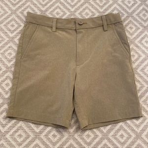 Boys Vineyard Vines Performance Shorts (like brand new)